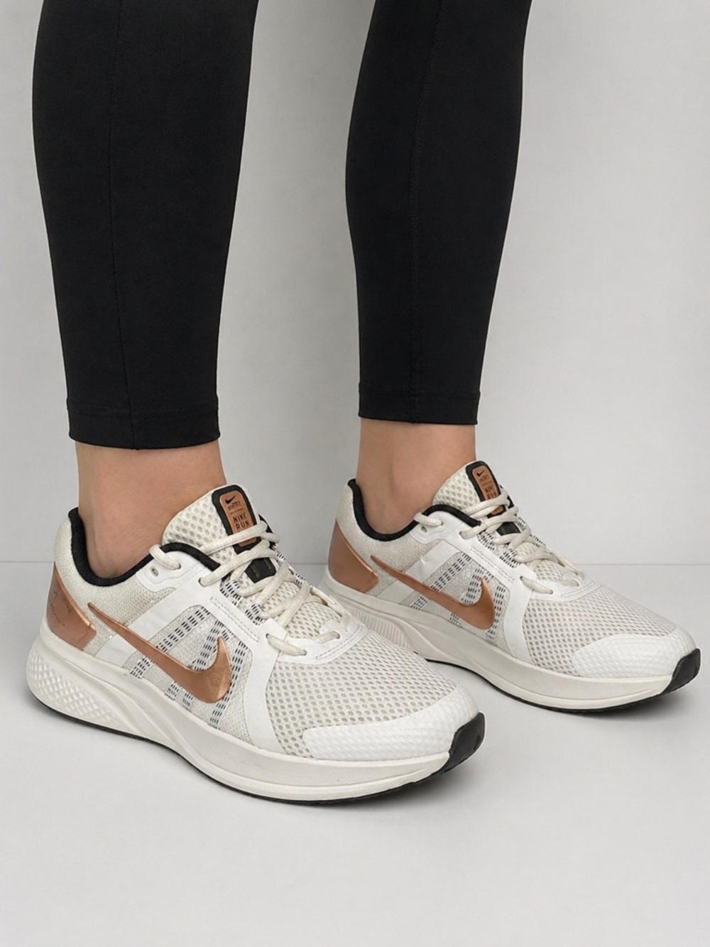 Nike Downshifter 12 Womens Size 10 White Rose Gold Running Shoes Sneakers